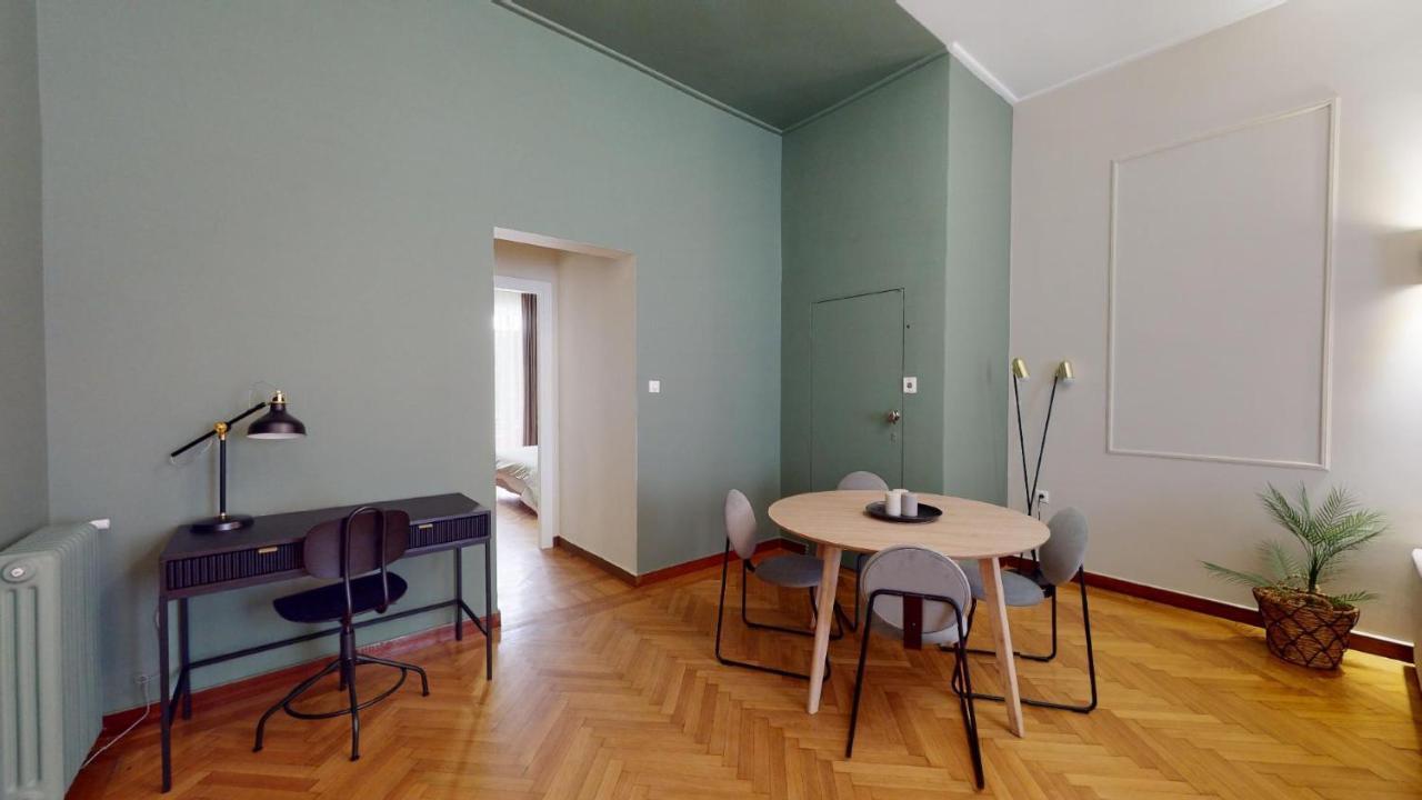 Appartamento The Gate By Zoia Living Atene Esterno foto