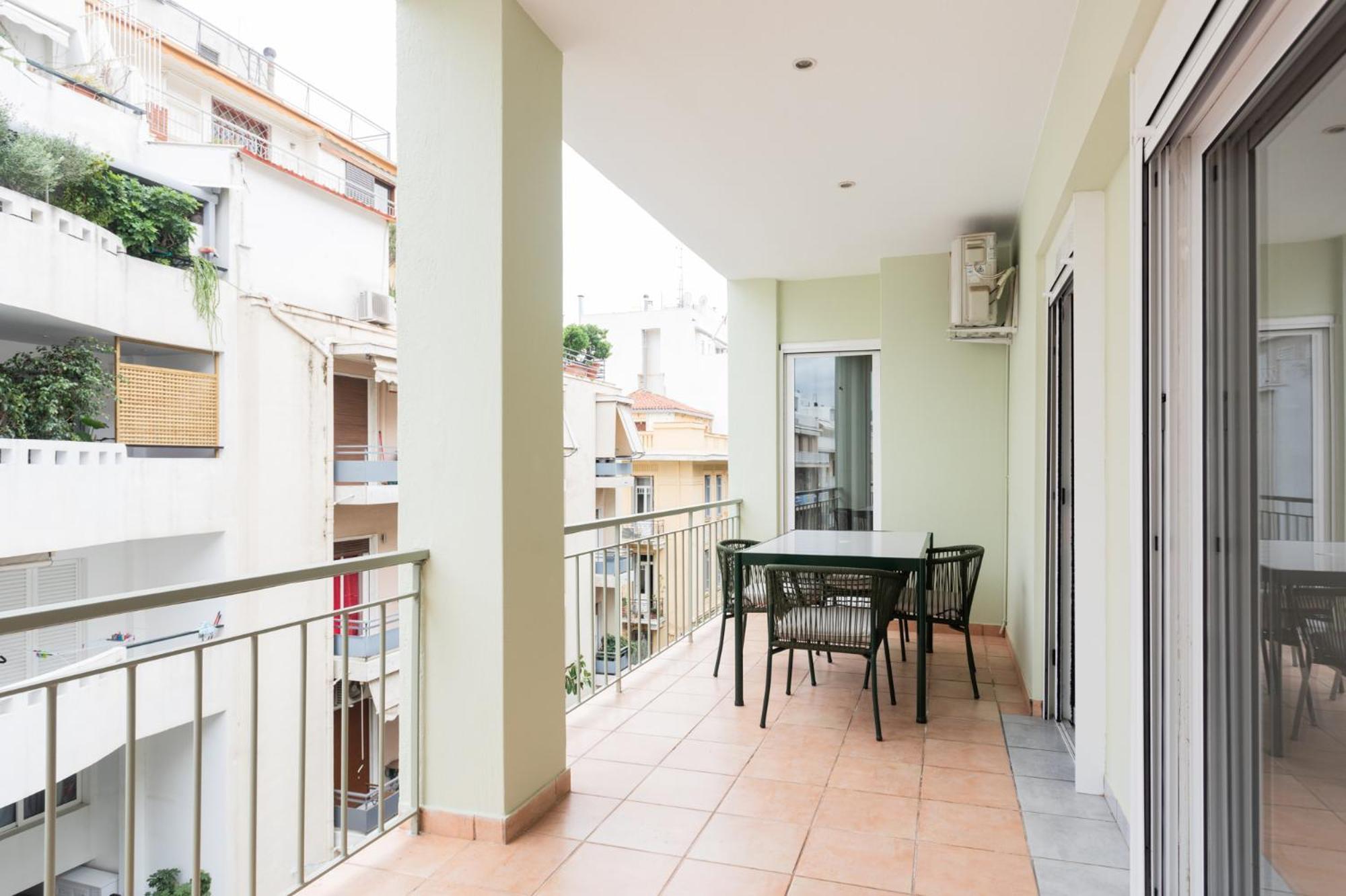 Appartamento The Gate By Zoia Living Atene Esterno foto